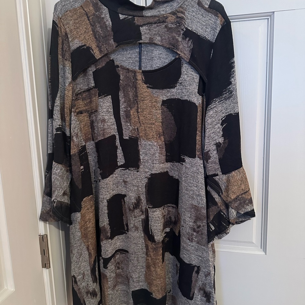 Connie Black and Gray Patterned Dress
